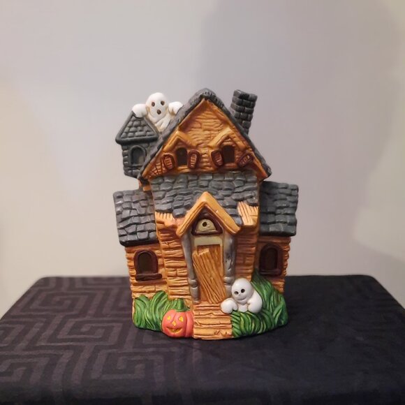 Halloween Vintage Light Up Ceramic House - Picture 1 of 8